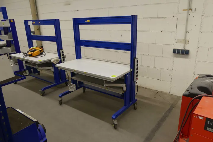 Hera Systemarbeitsplatz Maße in cm ca.: 130 x 70 x 158